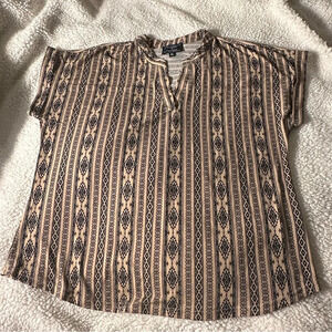 Flower & Feather Women’s Short Sleeve Black and Tan Blouse Size X-Large V-Neck